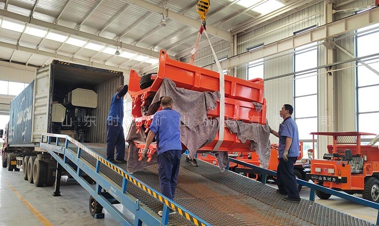 助力绿色矿山，出口国外！时力纯电动矿用三轮车出口国外