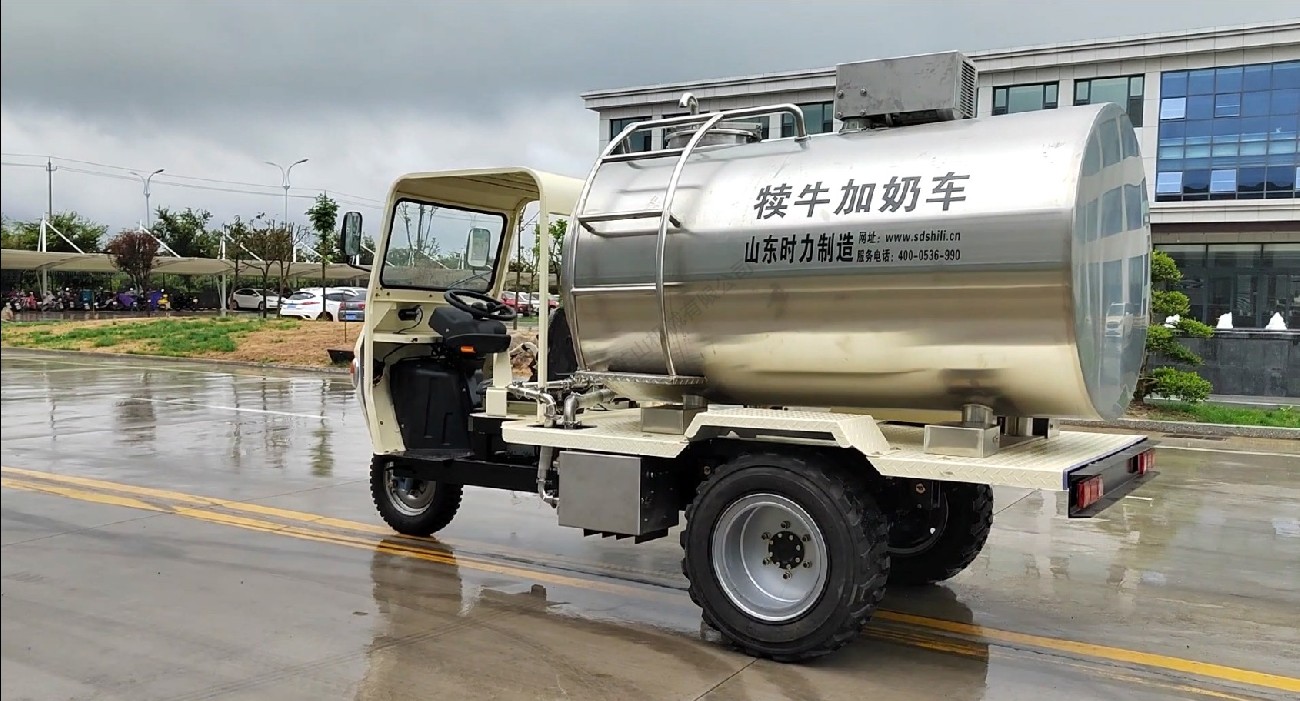 时力牧业2吨三轮纯电动喂奶车系列说明介绍