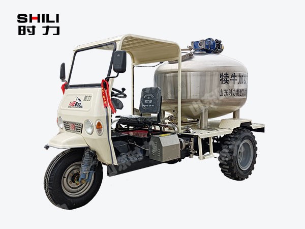 1方电动三轮犊牛加奶车（带搅拌）